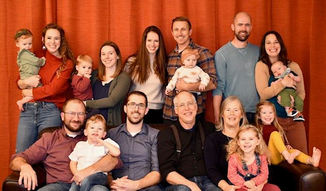 Wiegardt Family Christmas Photo 2023