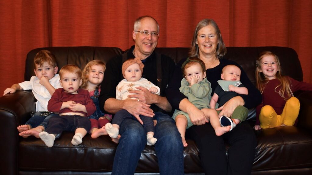 Wiegardt Grandkids Christmas Photo 2023